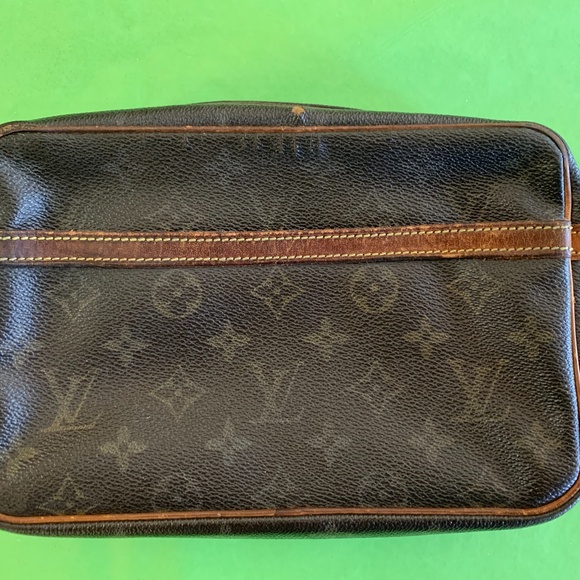 💥Louis Vuitton MONOGRAM LEATHER CLUTCH VINTAGE💥SPECIAL AUCTION TONIGHT‼️ - Picture 6 of 13